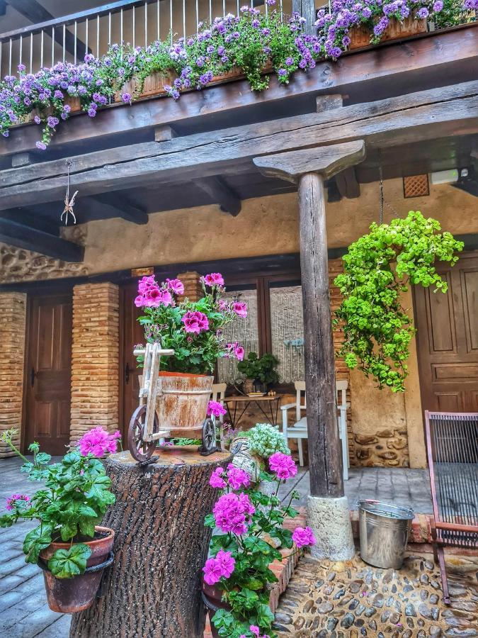 Albergue El Encanto Villares de Orbigo Exterior foto