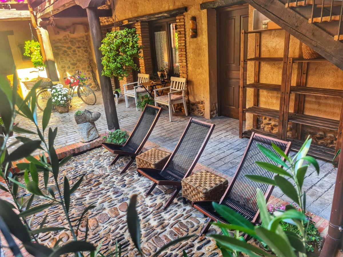 Albergue El Encanto Villares de Orbigo Exterior foto